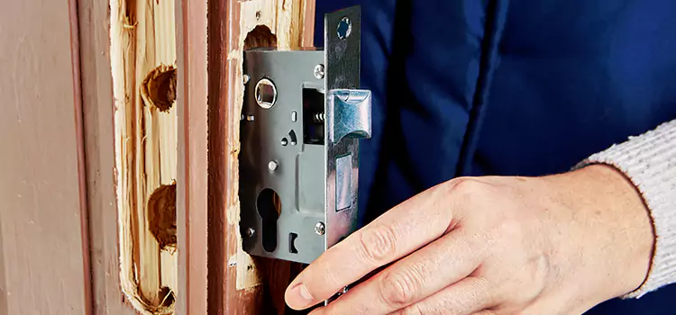 Garage Door Lock Replacement Newport